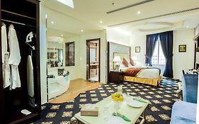 Rest Night Serviced Apartments- Alhamra